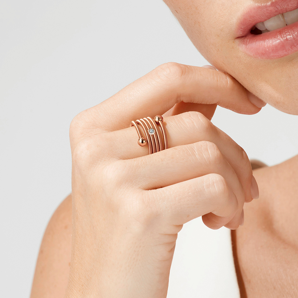 Niessing Colette C Embrace ring 5 windings with setting Niessing Colette C Embrace ring 5 windings with setting