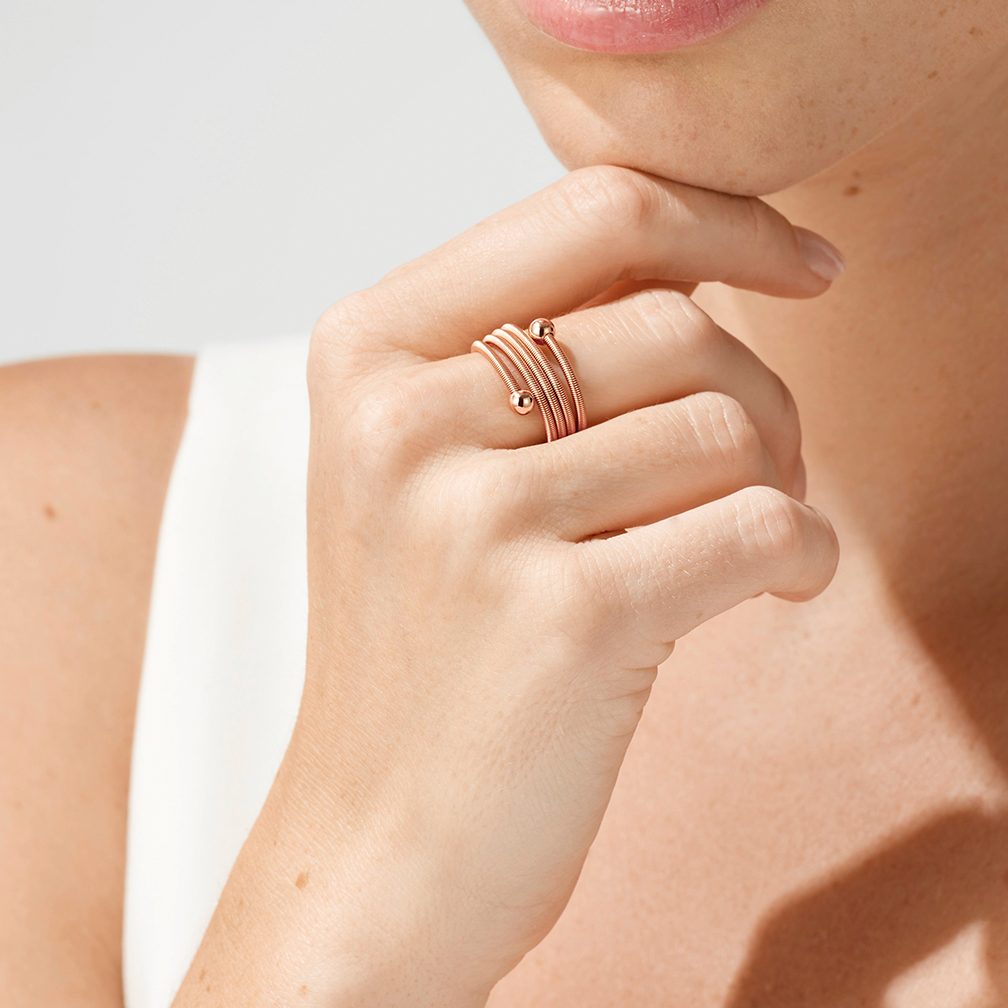 Niessing Colette C Embrace ring 4 windings Niessing Colette C Embrace ring 4 windings